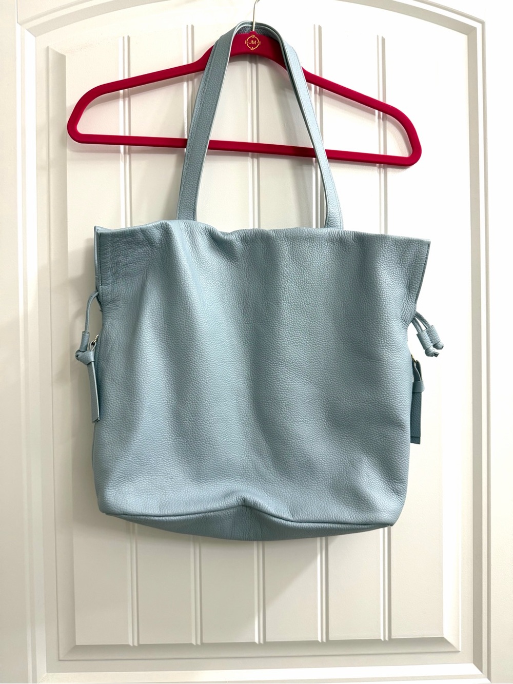Tote Le Monde medium size tote Bluebell color genuine textured pebble leather